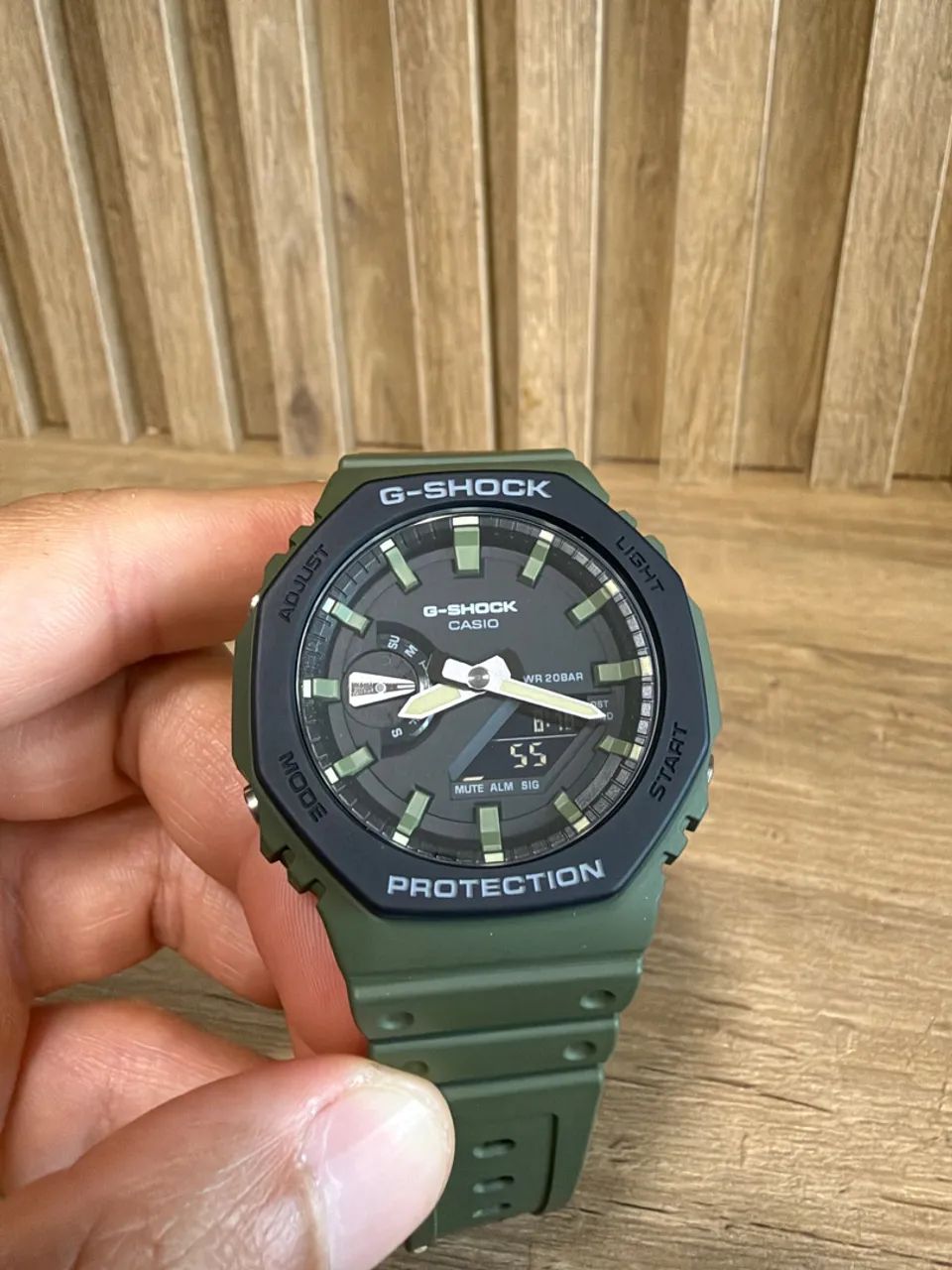 Casio G-Shock GA-2110SU
