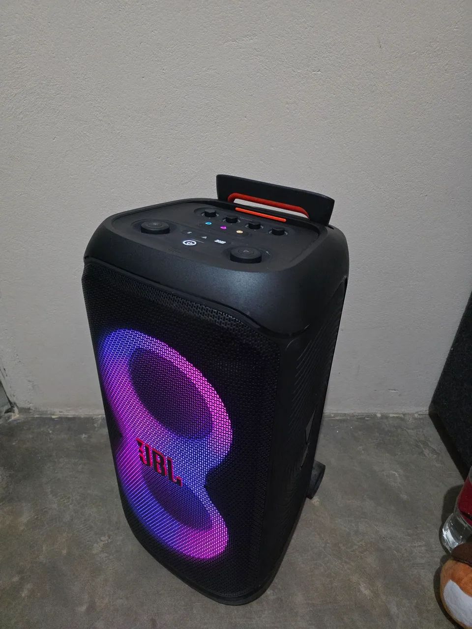 JBL partybox 320 stage