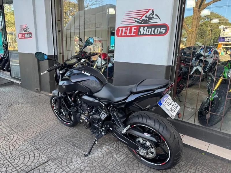 YAMAHA MT07 ABS 2024 - Foto 5