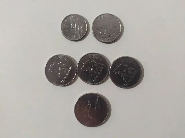 Brasil Lote Com 6 Moedas 1981 Cruzeiros - Foto 2