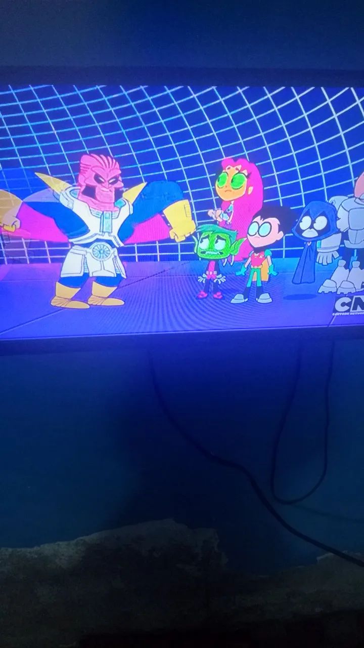 Vendo uma smart tv lg