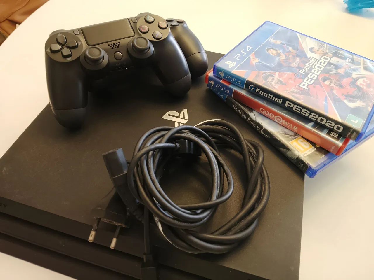PS4 Pro 2 Tera com Dois Controles e Jogos - Foto 3