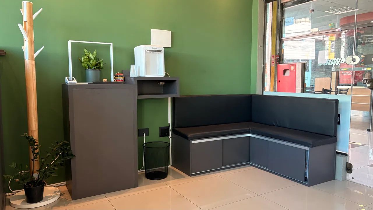 Cadeira Barbearia e carrinho de apoio  - Foto 2