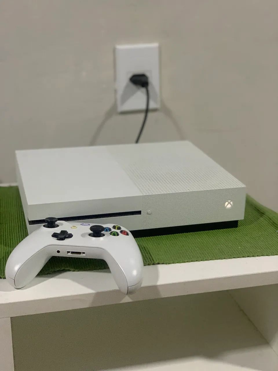 XBOX ONE S 1TB  - Foto 2