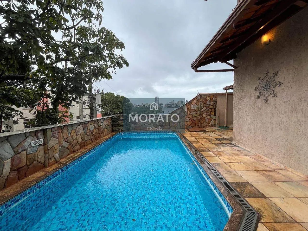 Casa com 4 quartos sendo 2 suítes e 4 vagas no bairro Renascença. - Foto 3