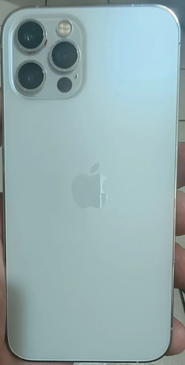 iPhone 12 pro conservado 