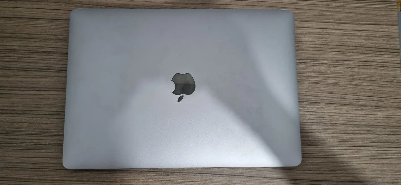 Macbook Pro M2 256gb ssd 8g ram 13.3pl 2022  - Foto 2