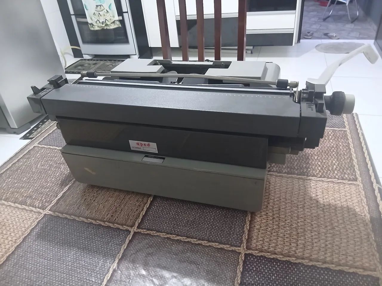 Maquina de escrever olivetti 98 - Foto 3
