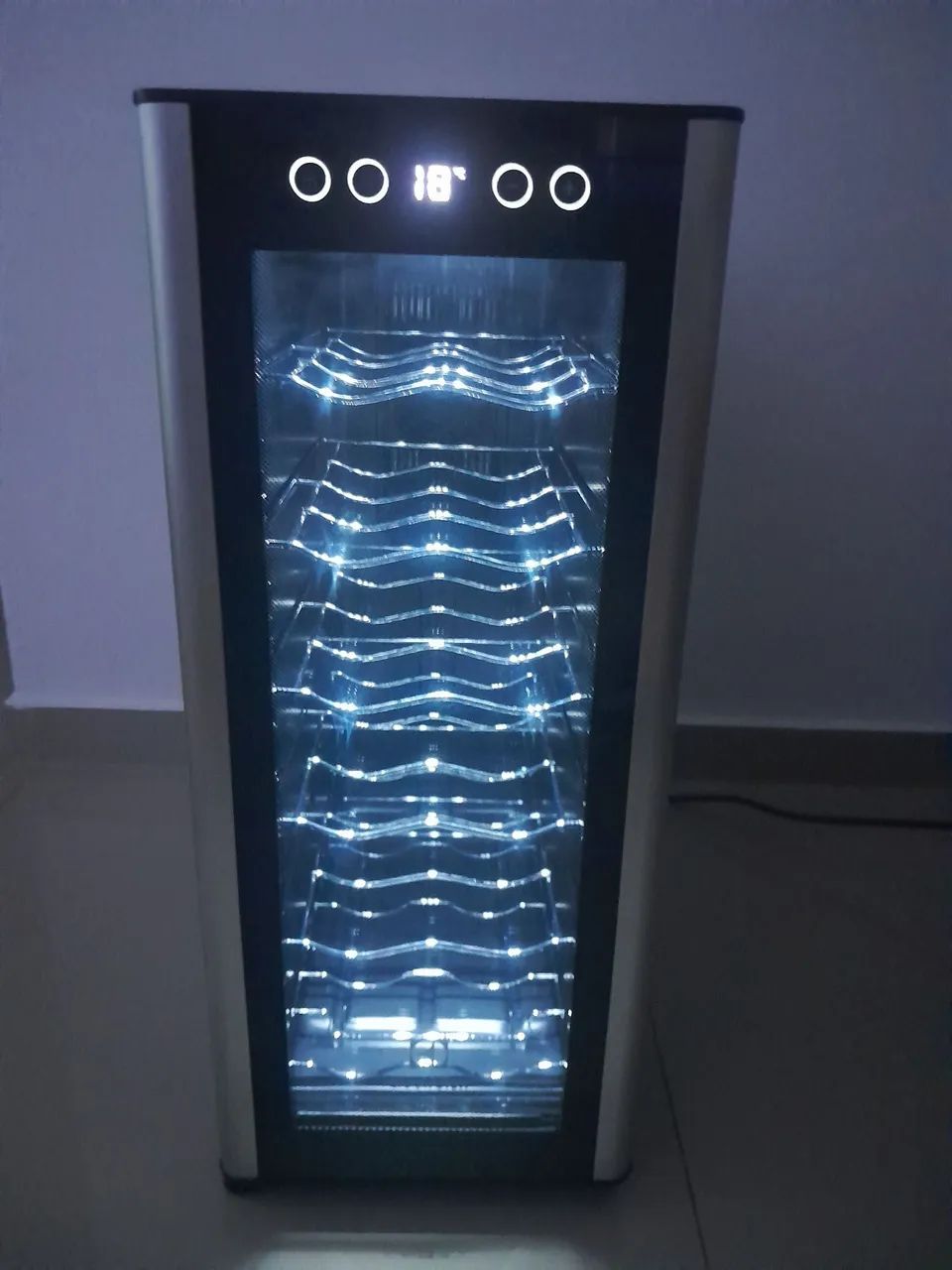 Adega Electrolux 