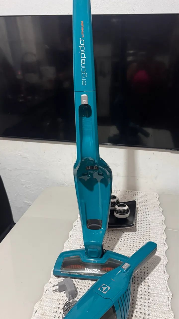 Aspirador vertical Electrolux  - Foto 6