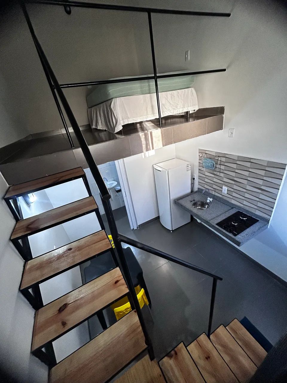 Aluga-se Kitnet - Loft /Nerópolis 