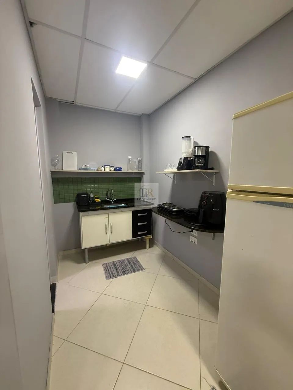 Kitnet para alugar em Vila Velha, Cocal, com 1 quarto, com 35 m² - Foto 5