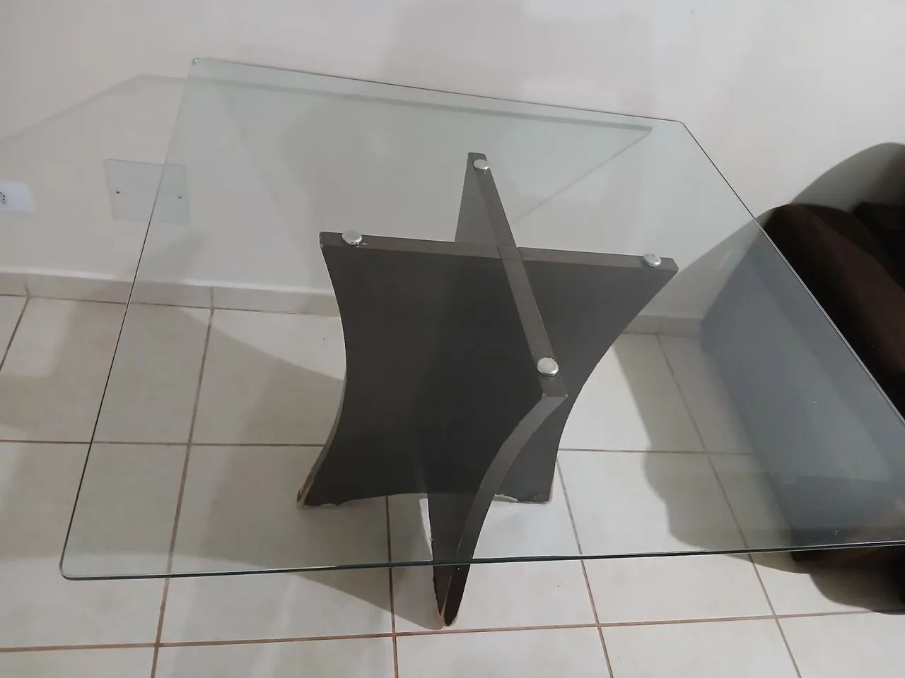 Mesa de vidro com4 cadeiras - Foto 2