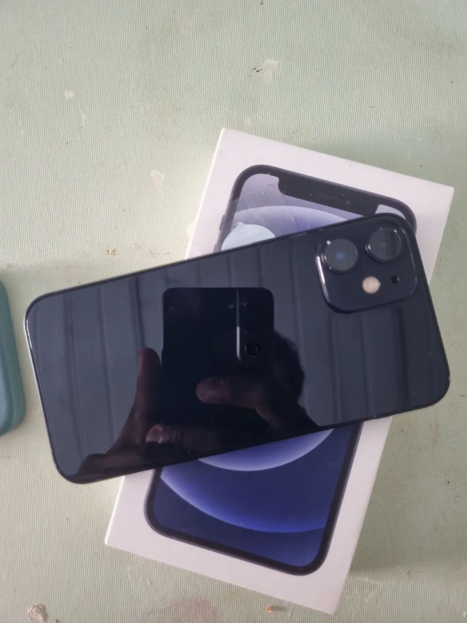 Iphone 12 mini com caixa