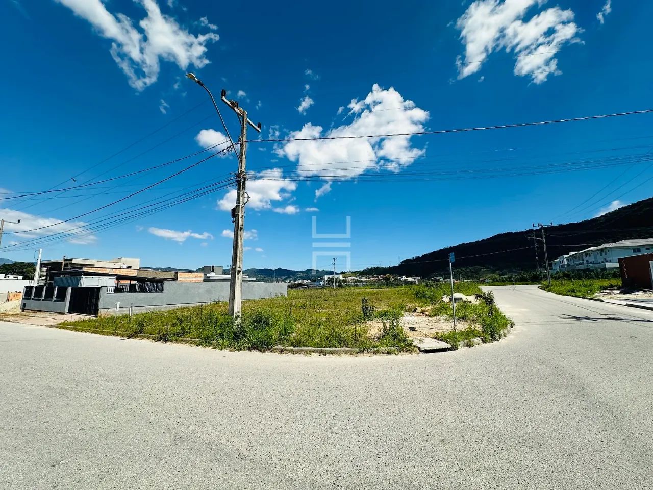 Terreno de esquina com 397m² no Green Village - Palhoça/SC - Foto 3