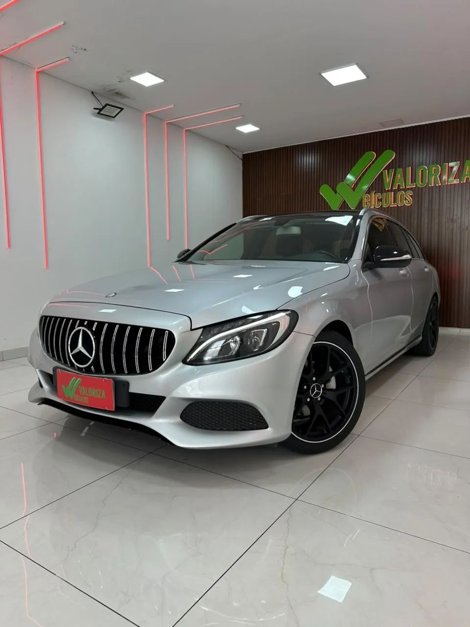 Mercedes-Benz C-180 C-180 CGI ESTATE AVANT. 1.6 TB 16V AUT. 2015