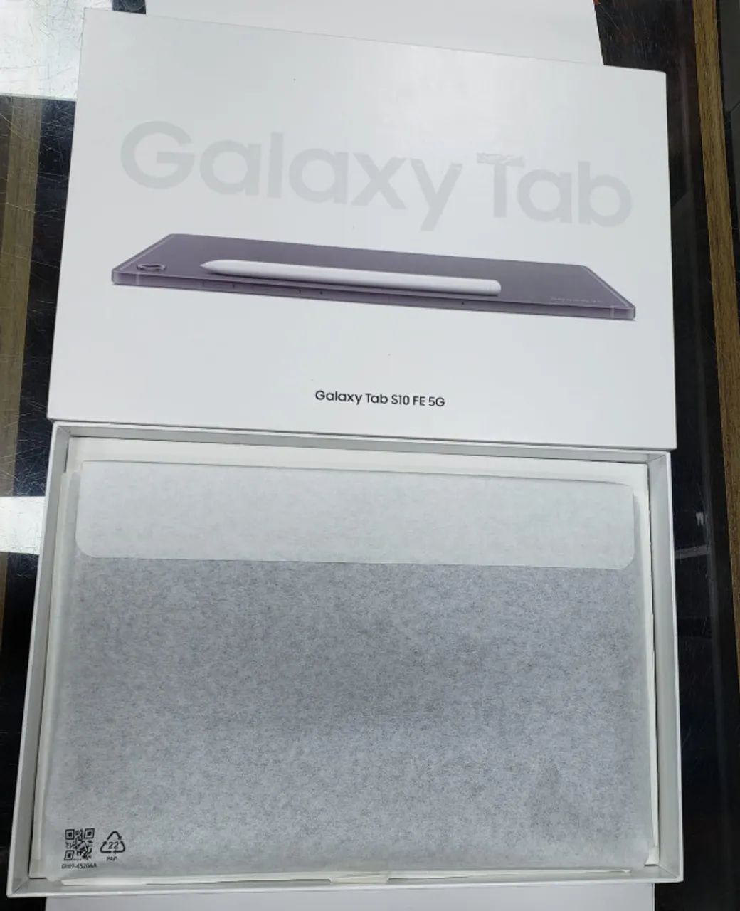Tablet Samsung S10 Fe 5g 8gb ram 128gb  - Foto 3
