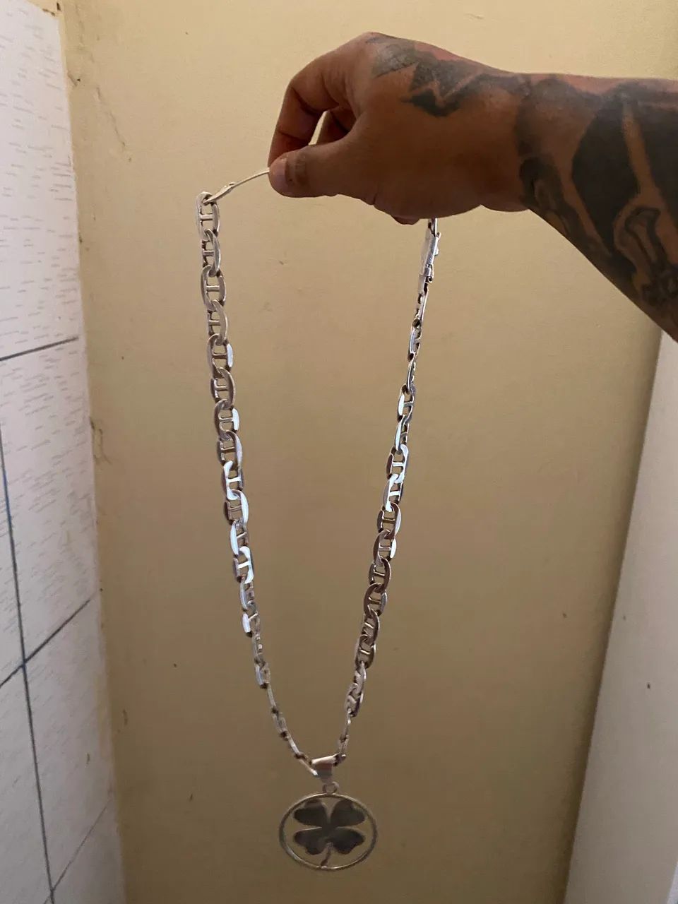 Corrente de prata pra troca em iPhone ? - Foto 3