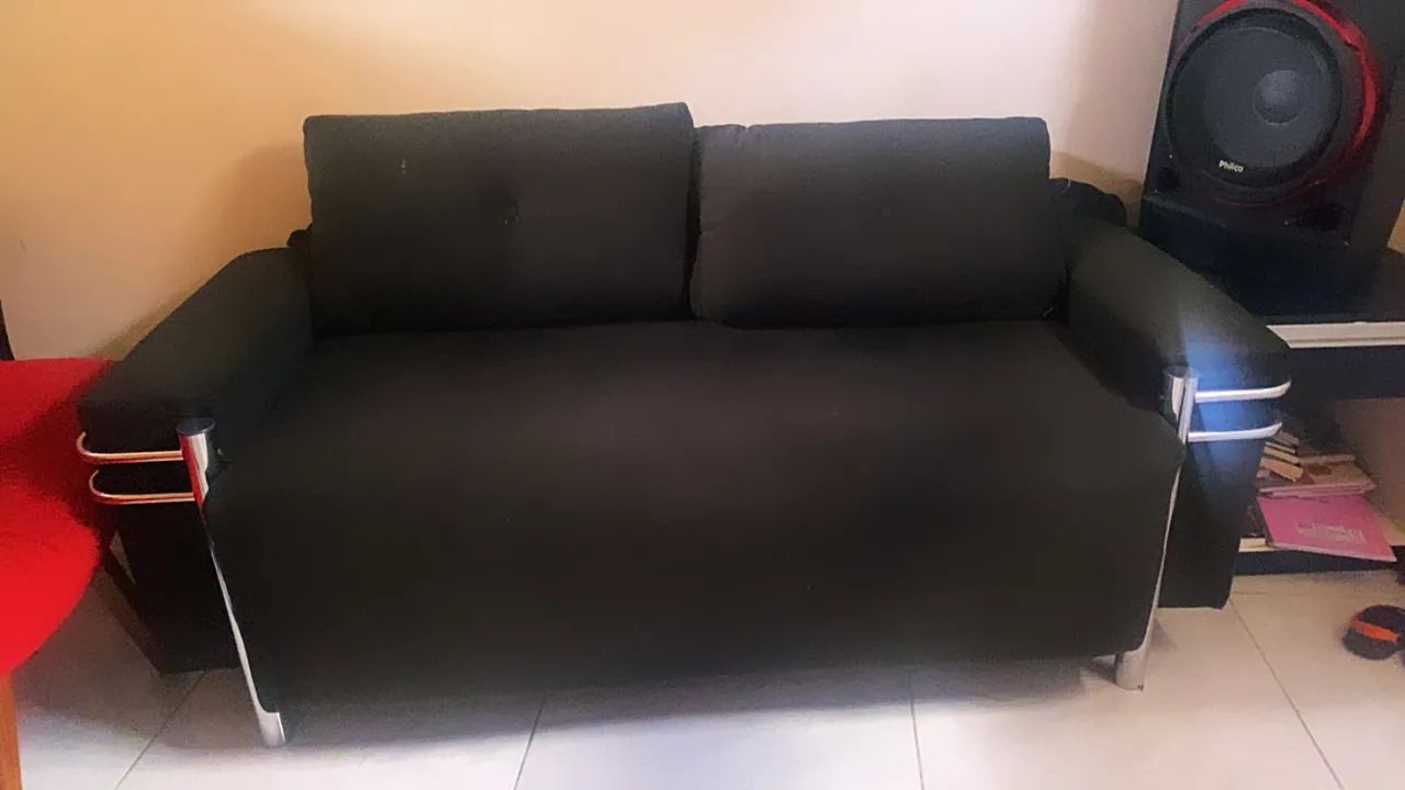 Vendo sofá bem conservado 