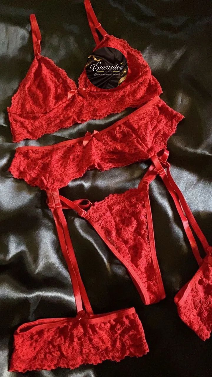 Lingerie com cinta liga 