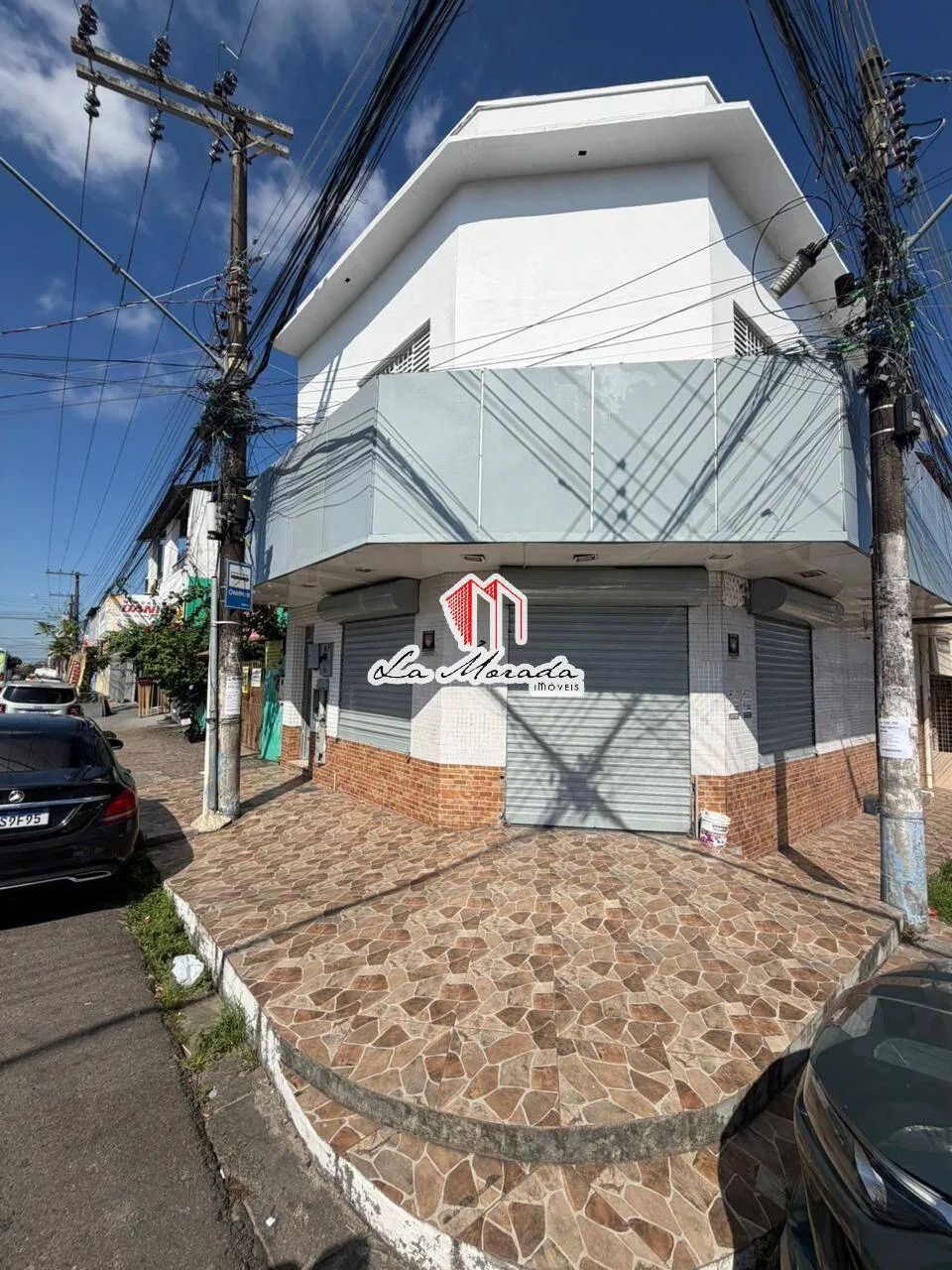 Prédio comercial de esquina, 350m2, Ideal para clínicas, escritórios!