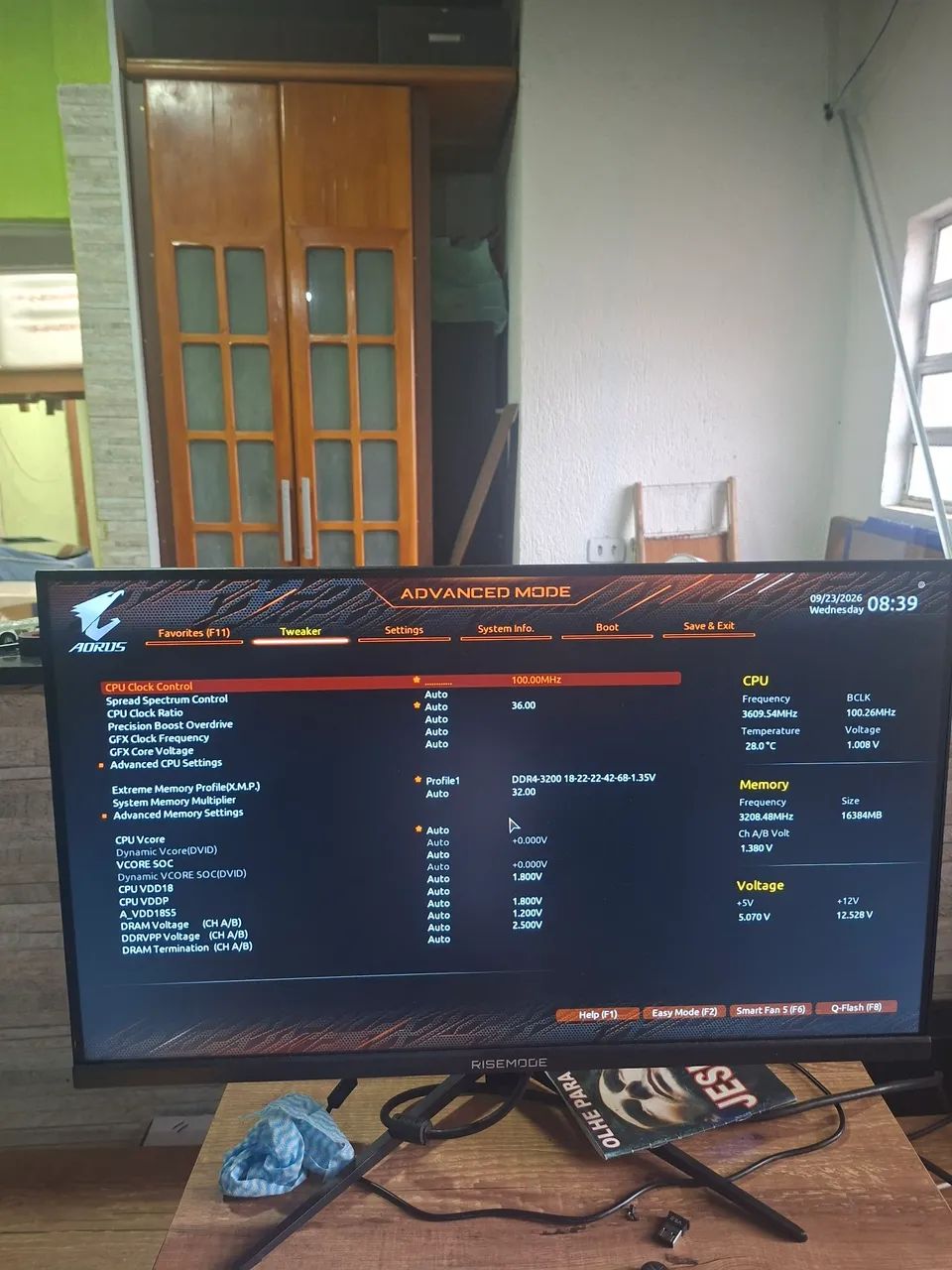Placa mãe AORUS B550 Elite  - Foto 4