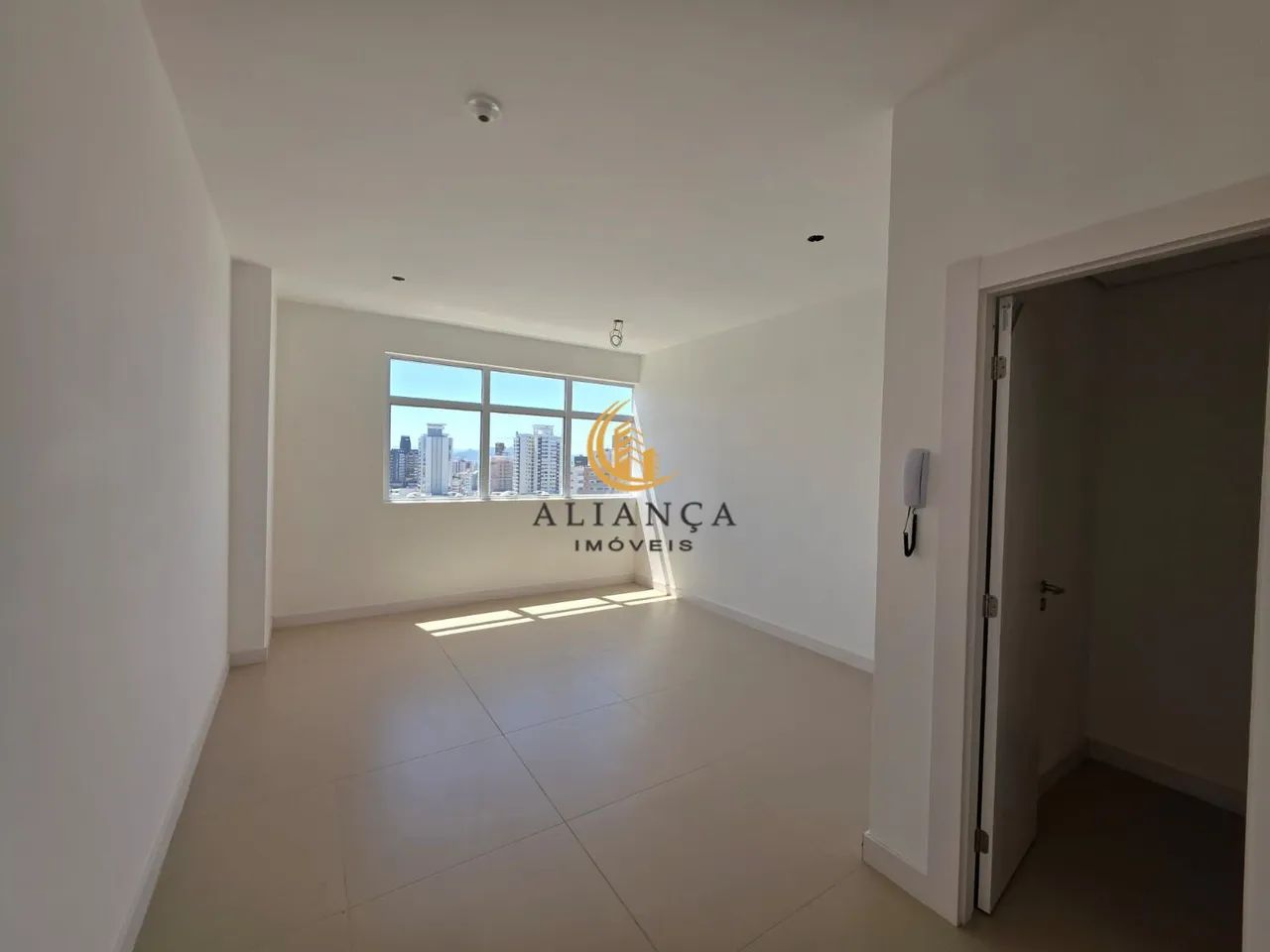 Sala Comercial em Estreito, Florianópolis/SC