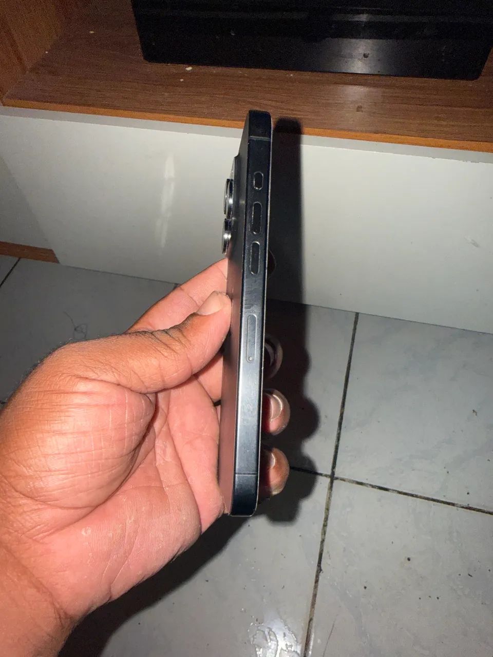 Vendo iPhone 15 pro 128 gb 3700 - Foto 2