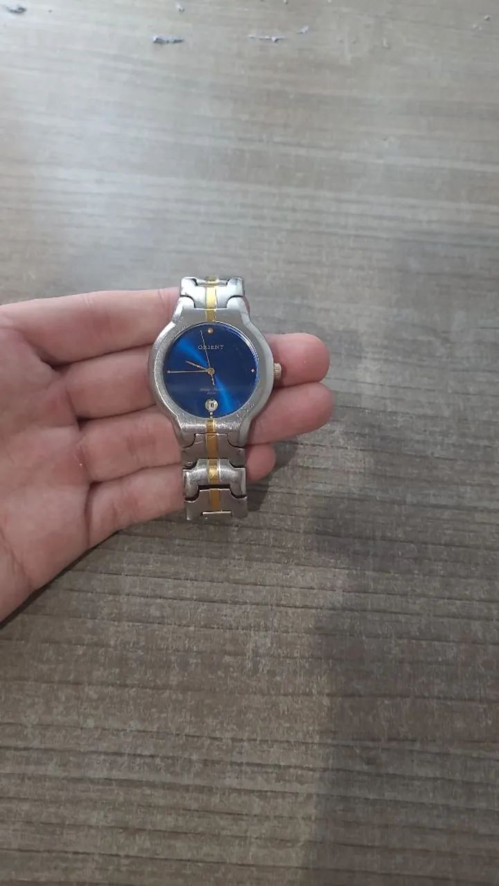 Relógio Orient Slim (mostrador azul)