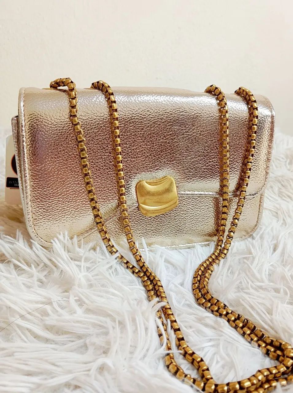 Bolsa Feminina Dourada Chiquérrima Nova - Foto 6