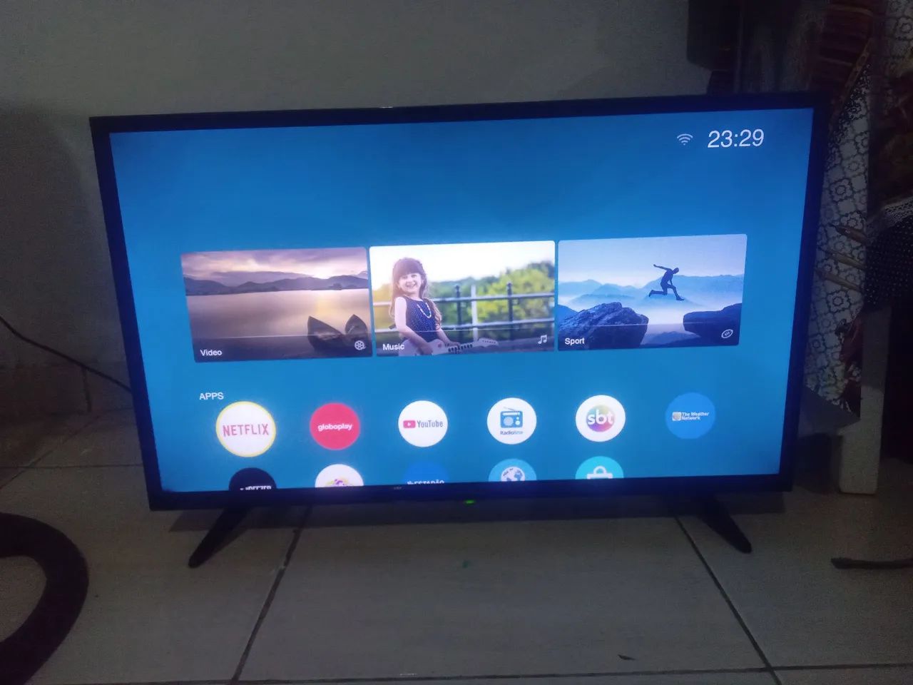 Smart tv 32 polegadas Panasonic  - Foto 3
