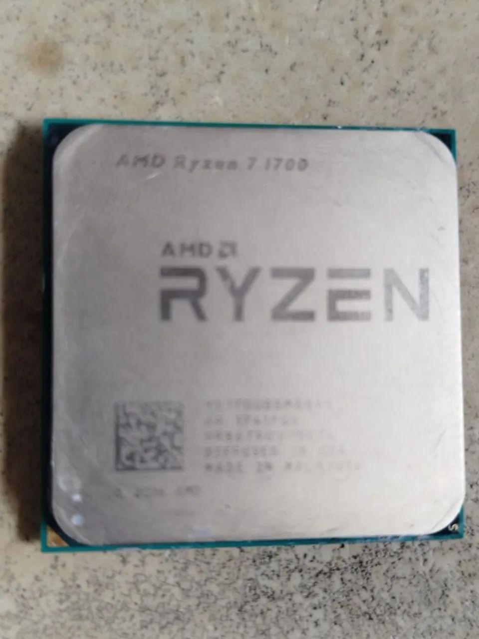 Ryzen 7 1700 8/16 3.7Ghz novo