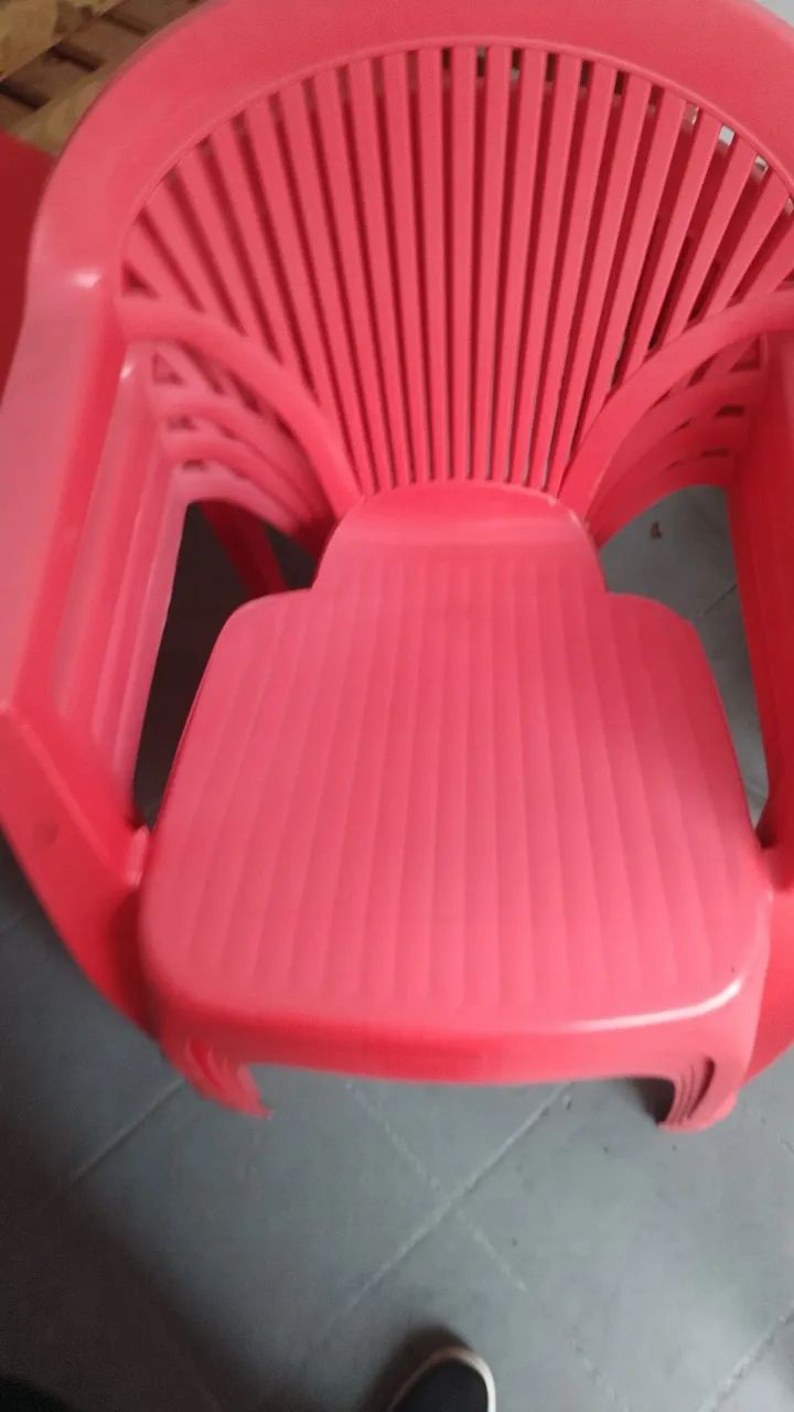 Conjunto mesa e cadeira de Plástico. - Foto 4