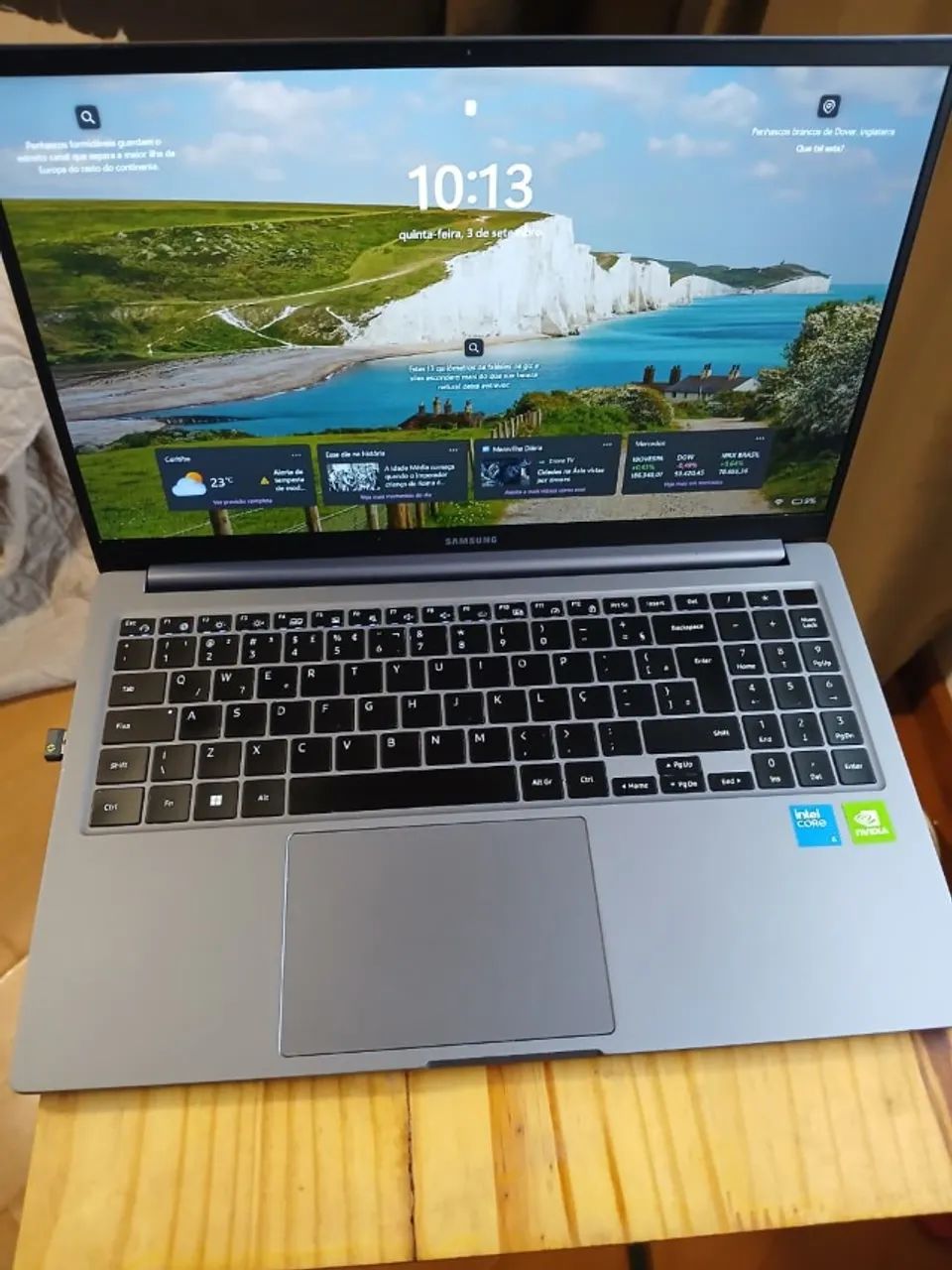Notebook GAMER Samsung Galaxy Book4 ? Core 5 + GeForce MX570A