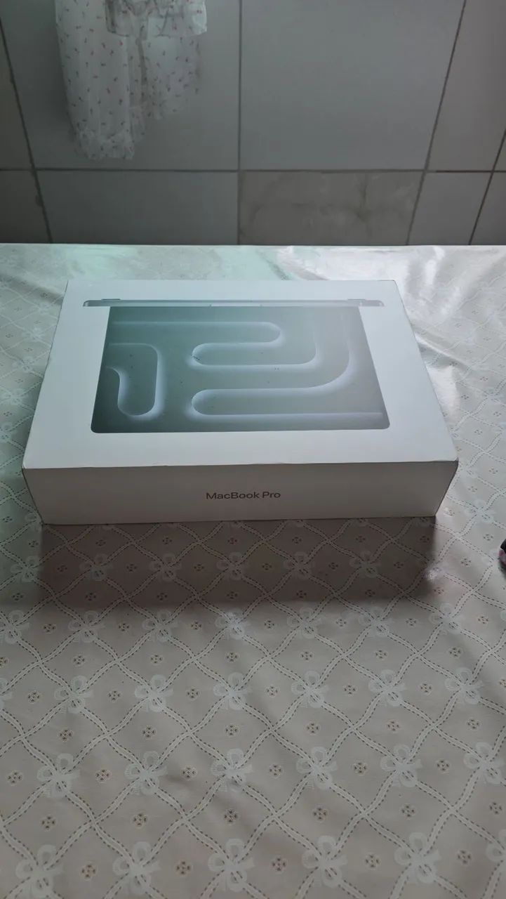 MACBOOK PRO  14-INCH 512 NOVO  - Foto 4