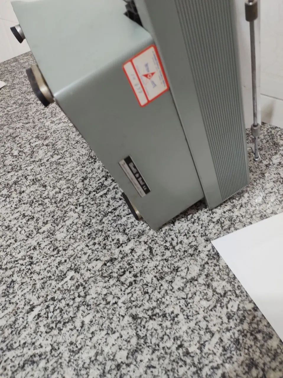 Antiga máquina de escrever LEXICON 80 