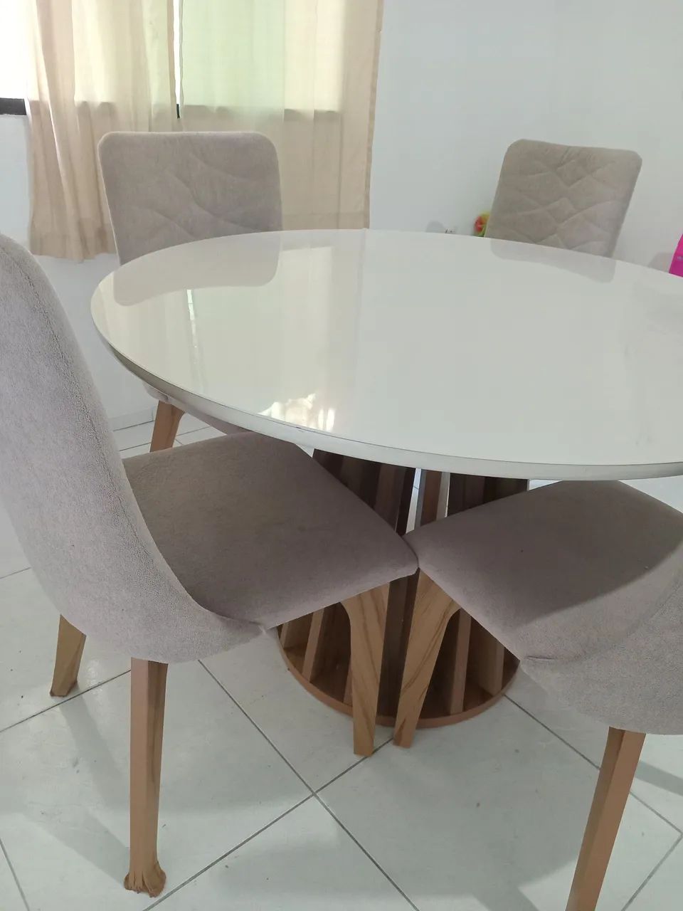 Mesa com tampo de vidro - Foto 2