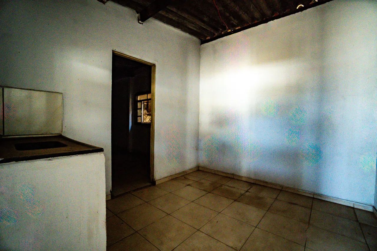 LOTE COM BARRACÃO - SETOR JARDIM PRESIDENTE - Foto 4