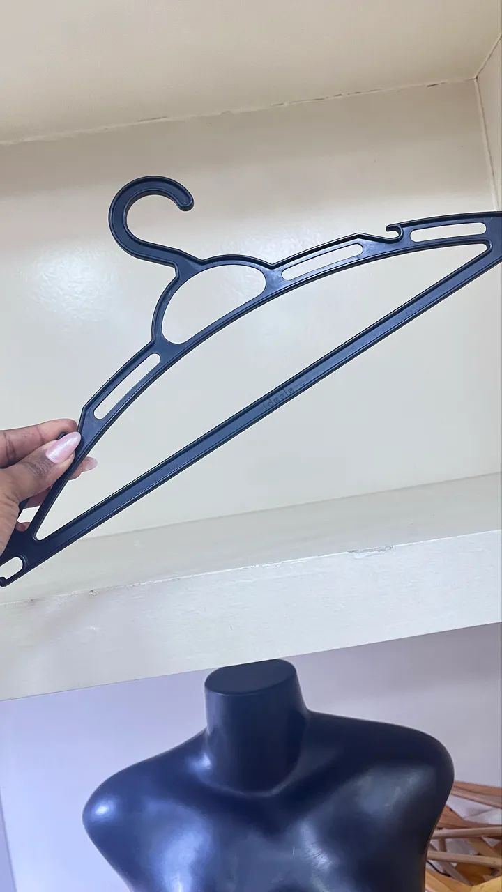 Caixa de cabides com presilhas e sem presilhas  - Foto 3