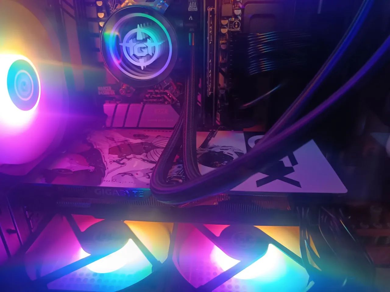 Placa de vídeo GTX 680 WindForce 3X OC GIGABYTE - Foto 5