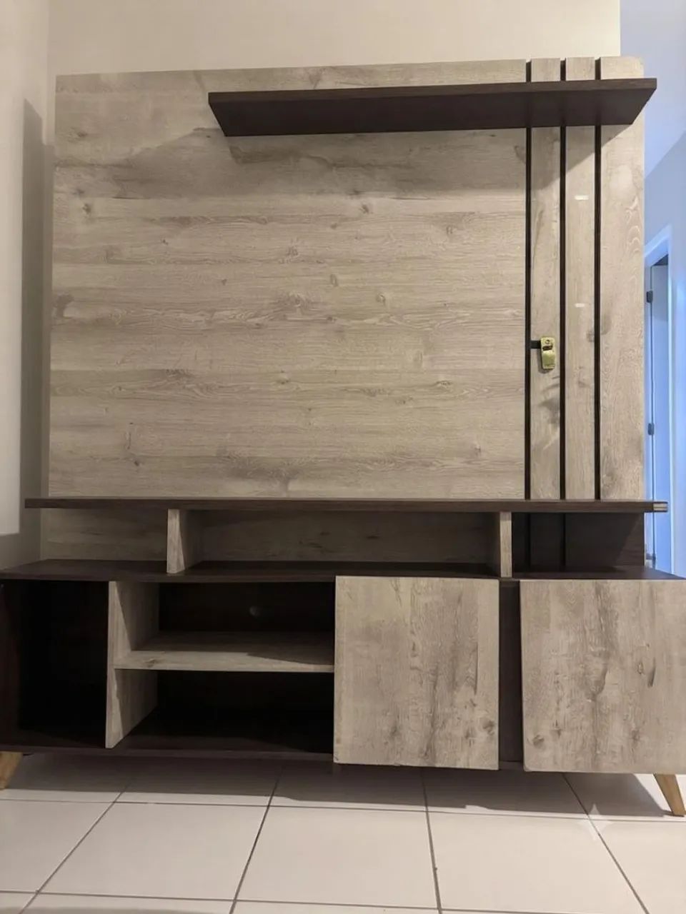 Estante de sala 