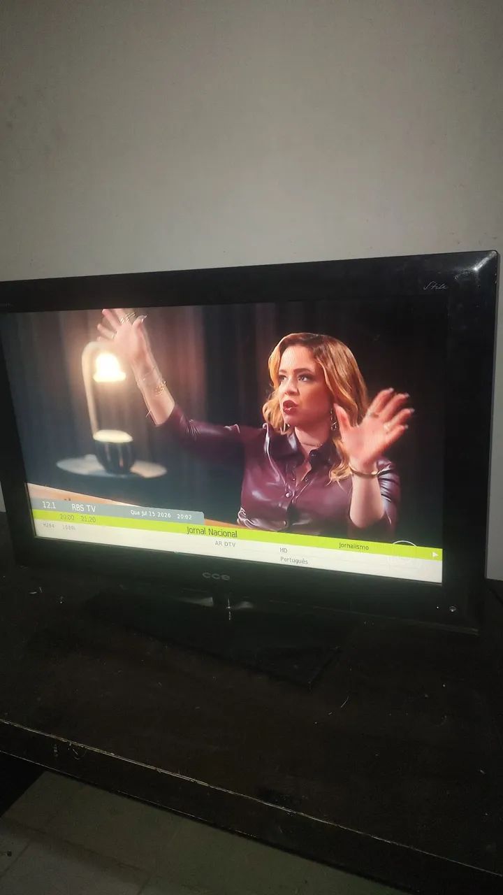 Tv CCE 32 polegadas  - Foto 4