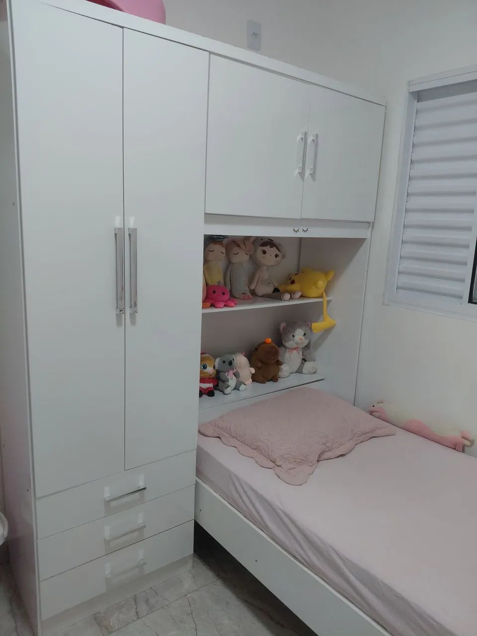 Guarda roupa com cabeceira e baú  - Foto 5