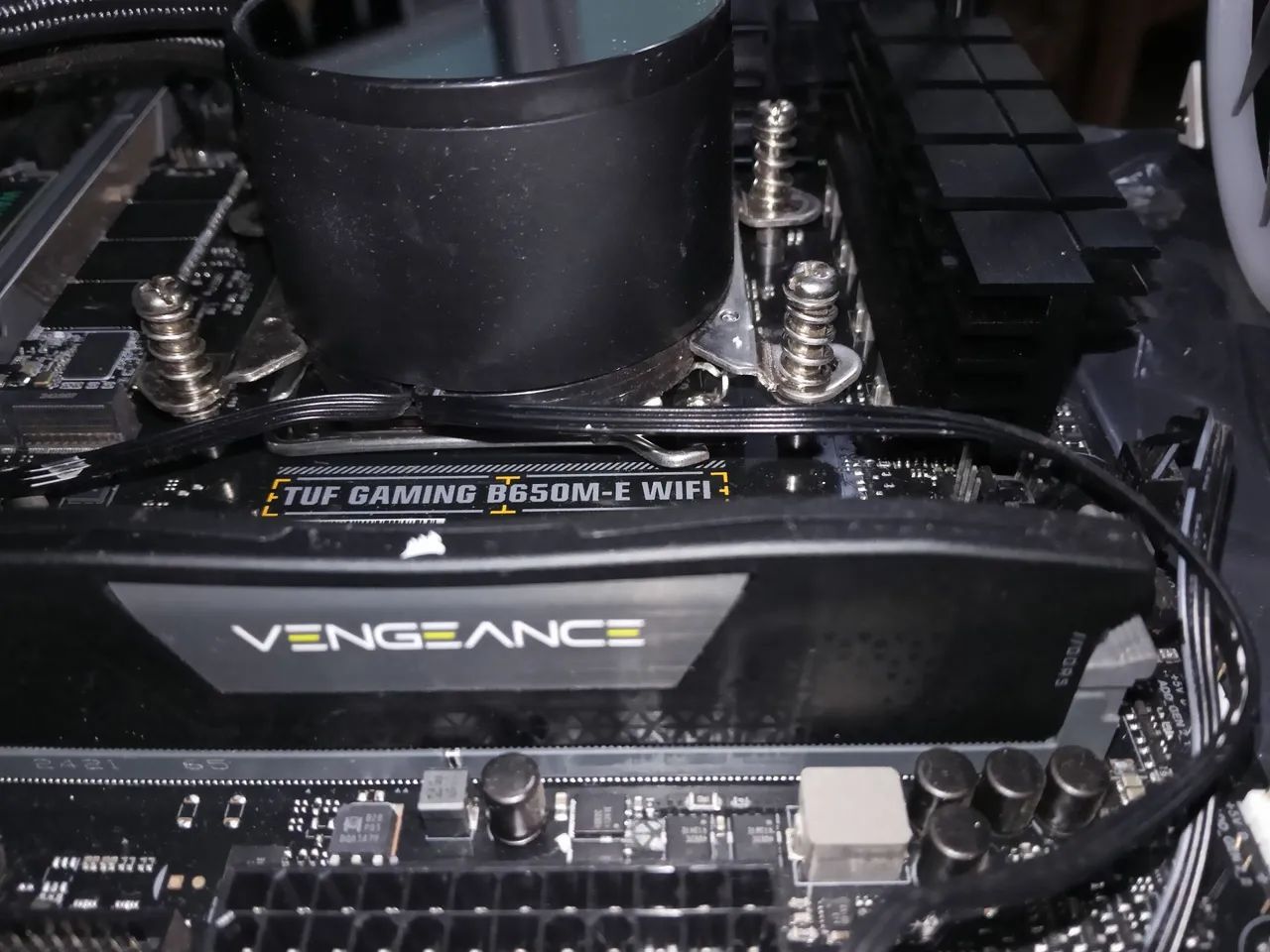 Memória RAM DDR5 16GB Corsair  - Foto 2