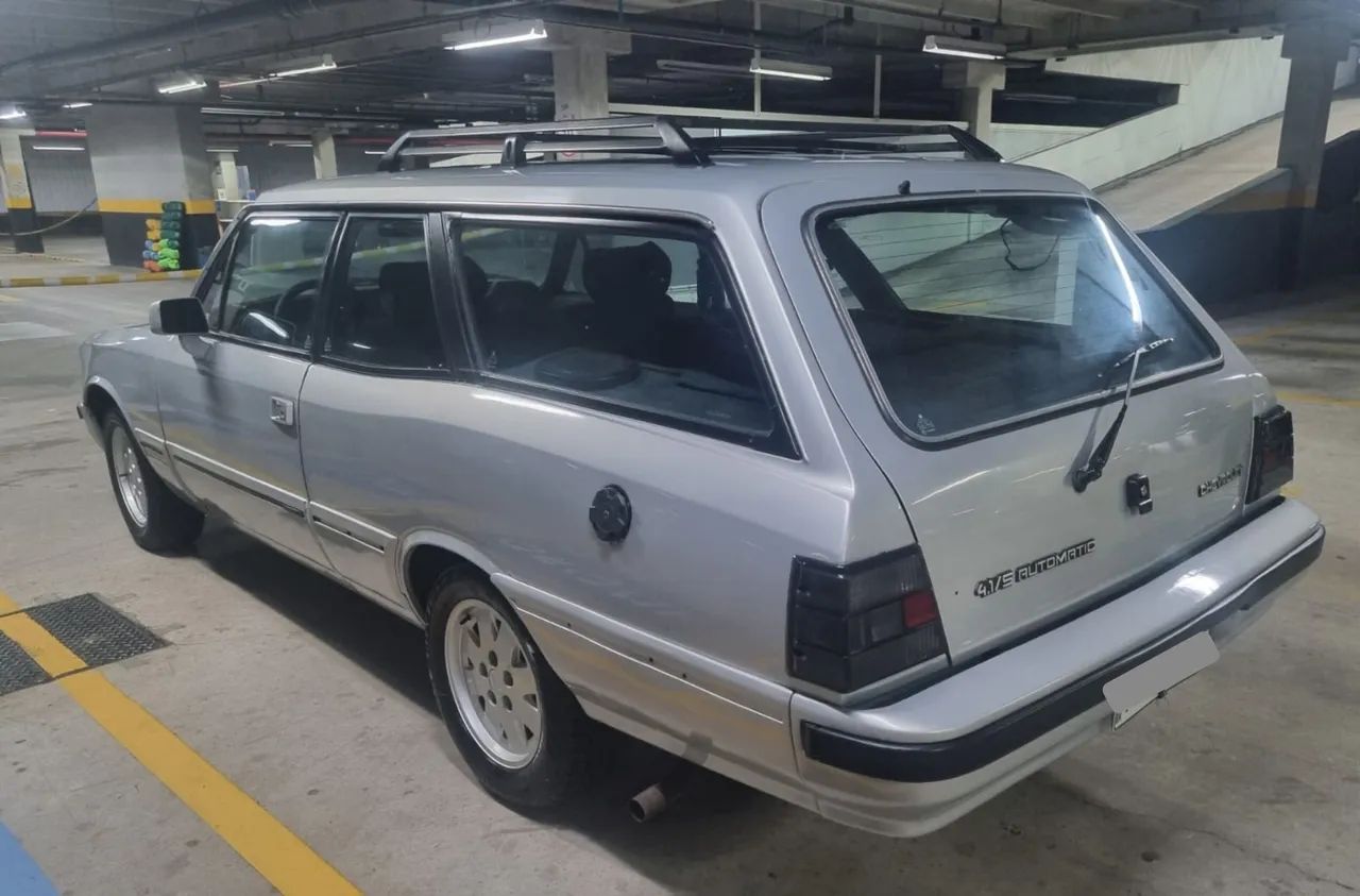 Chevrolet Caravan Diplomata 4.1/2.5, foto 6 de 18