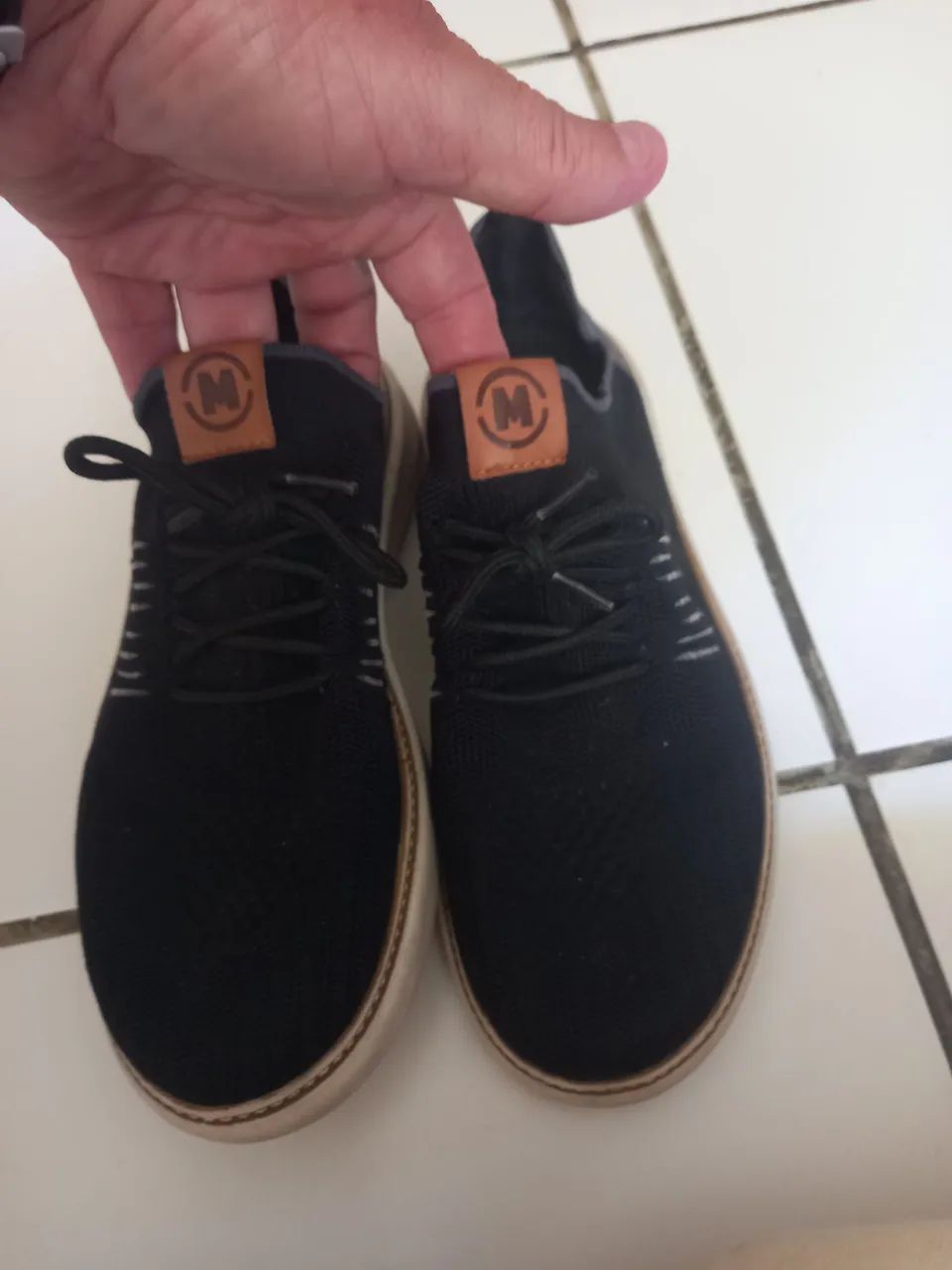 2 pares de tênis por 50 - Foto 2