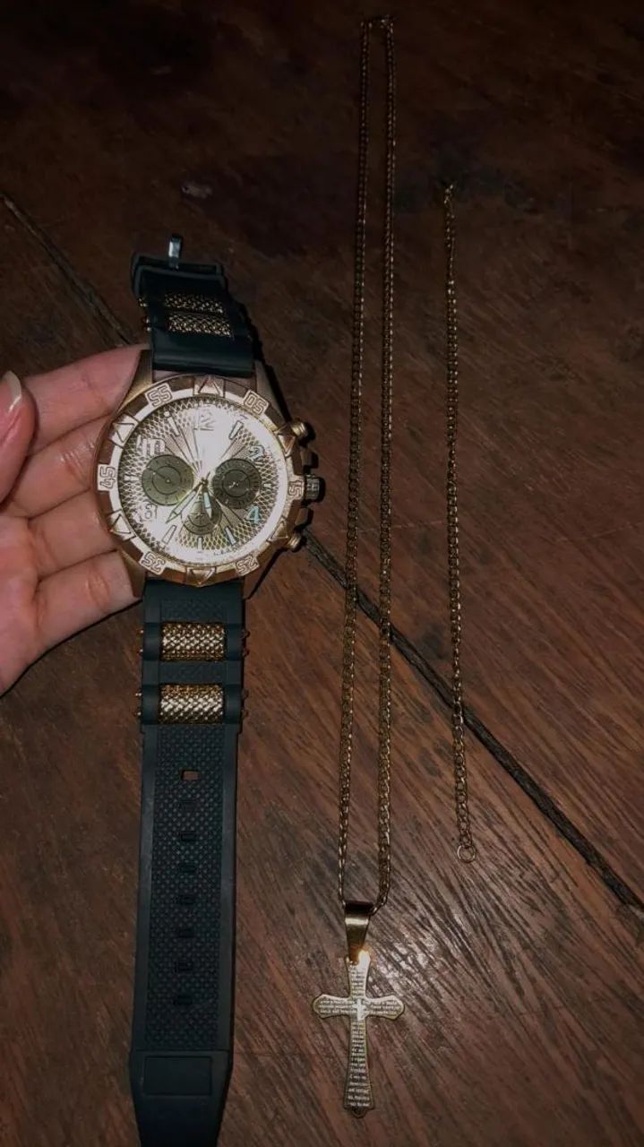 Vende-se conjunto de relógio mais cordão e pulseira - Foto 3