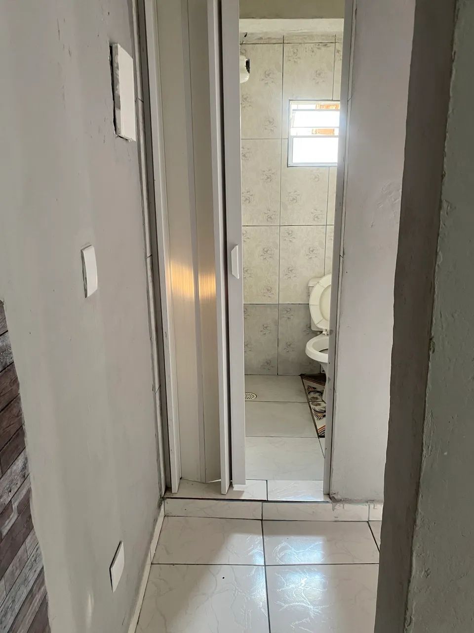 ALUGA-SE QUARTO E COZINHA  - Foto 2
