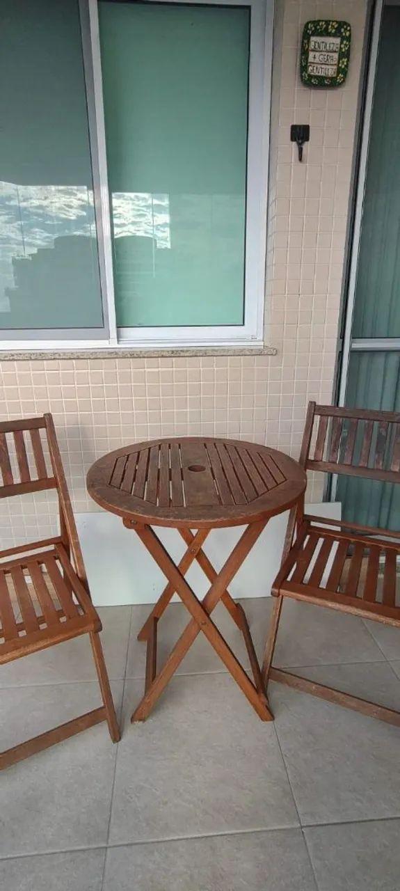 Conjunto mesa e cadeiras varanda