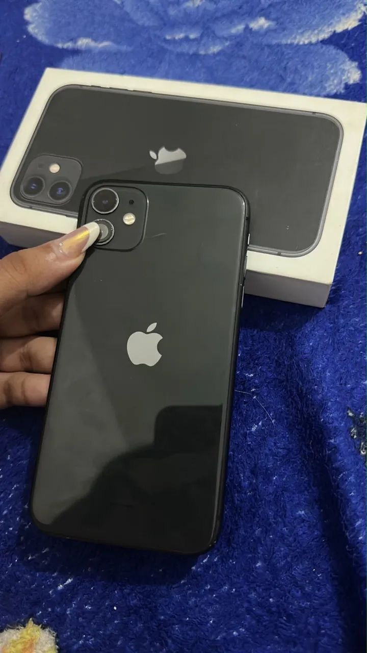 IPHONE 11 128GB COM CAIXA IMPECÁVEL  - Foto 2